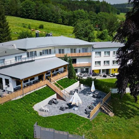 Hotel Berghof Wasserkuppe & Gaestehaus Fuldaquelle Gersfeld Zewnętrze zdjęcie