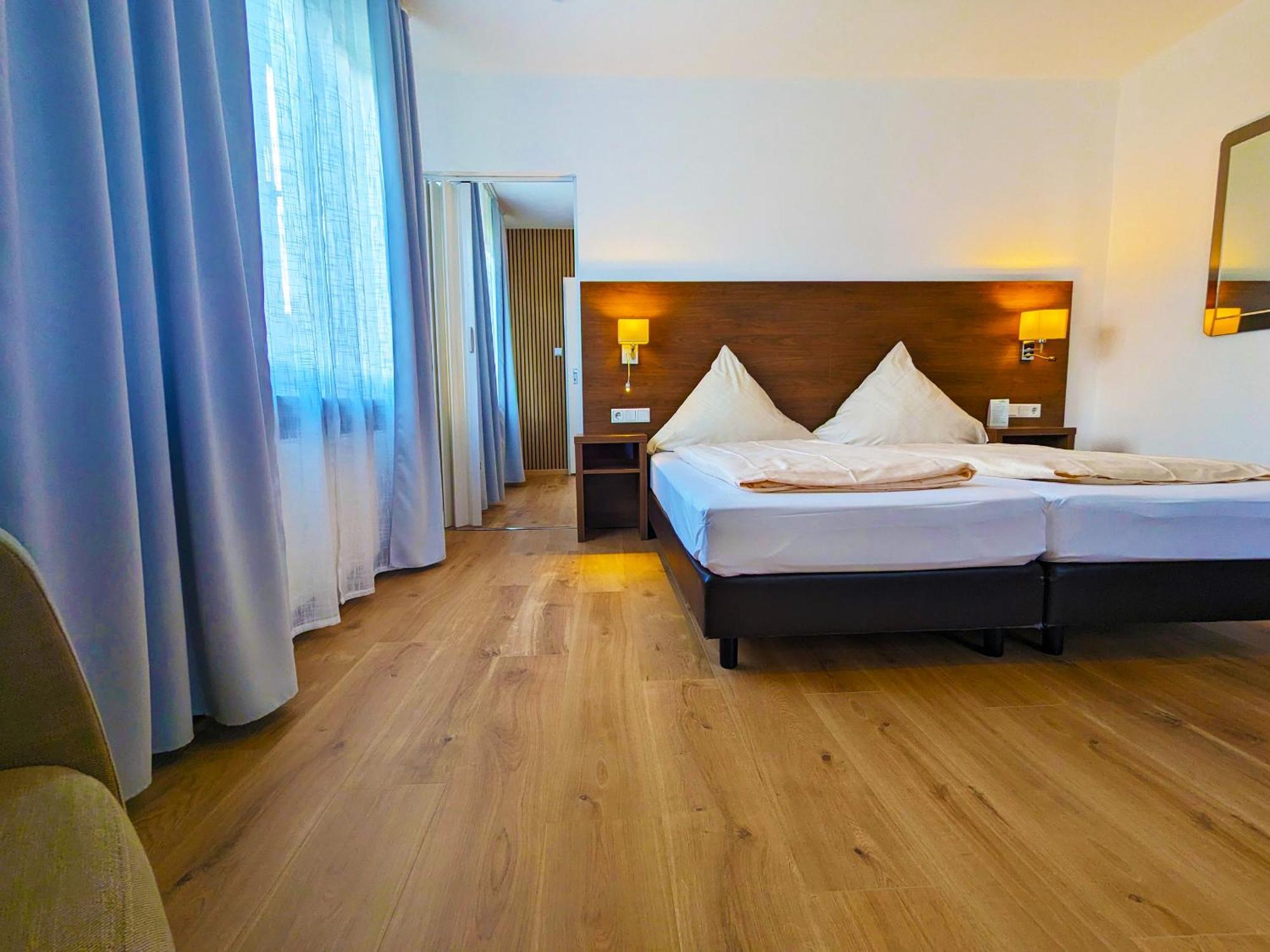 Hotel Berghof Wasserkuppe & Gaestehaus Fuldaquelle Gersfeld Pokój zdjęcie