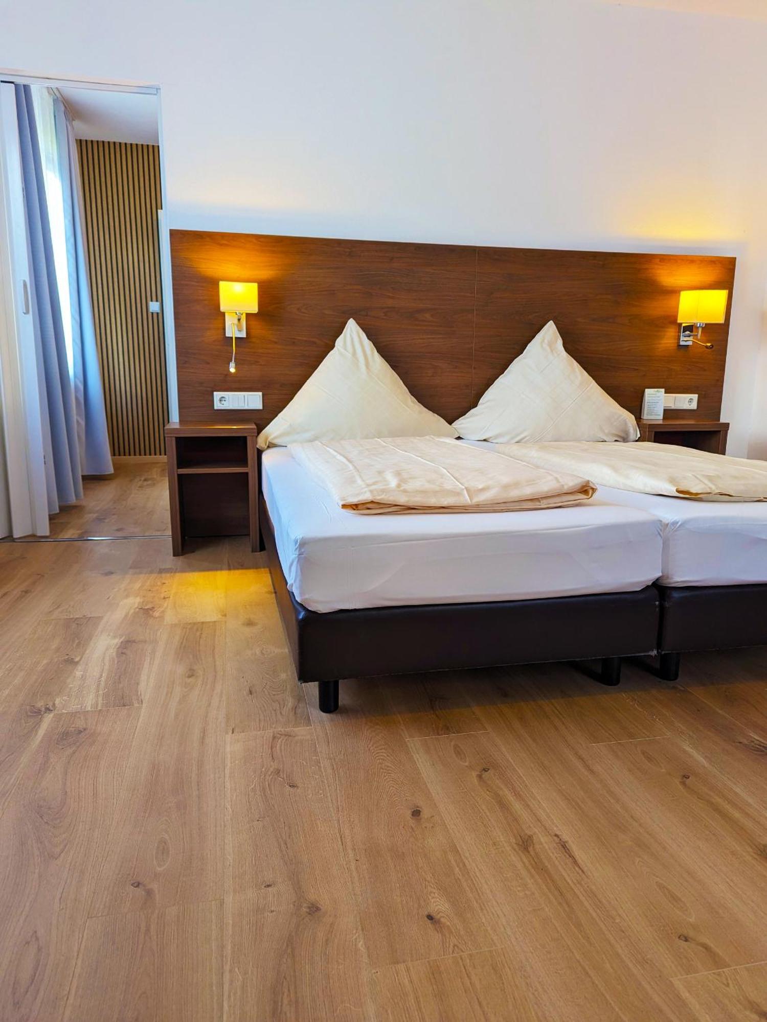 Hotel Berghof Wasserkuppe & Gaestehaus Fuldaquelle Gersfeld Zewnętrze zdjęcie