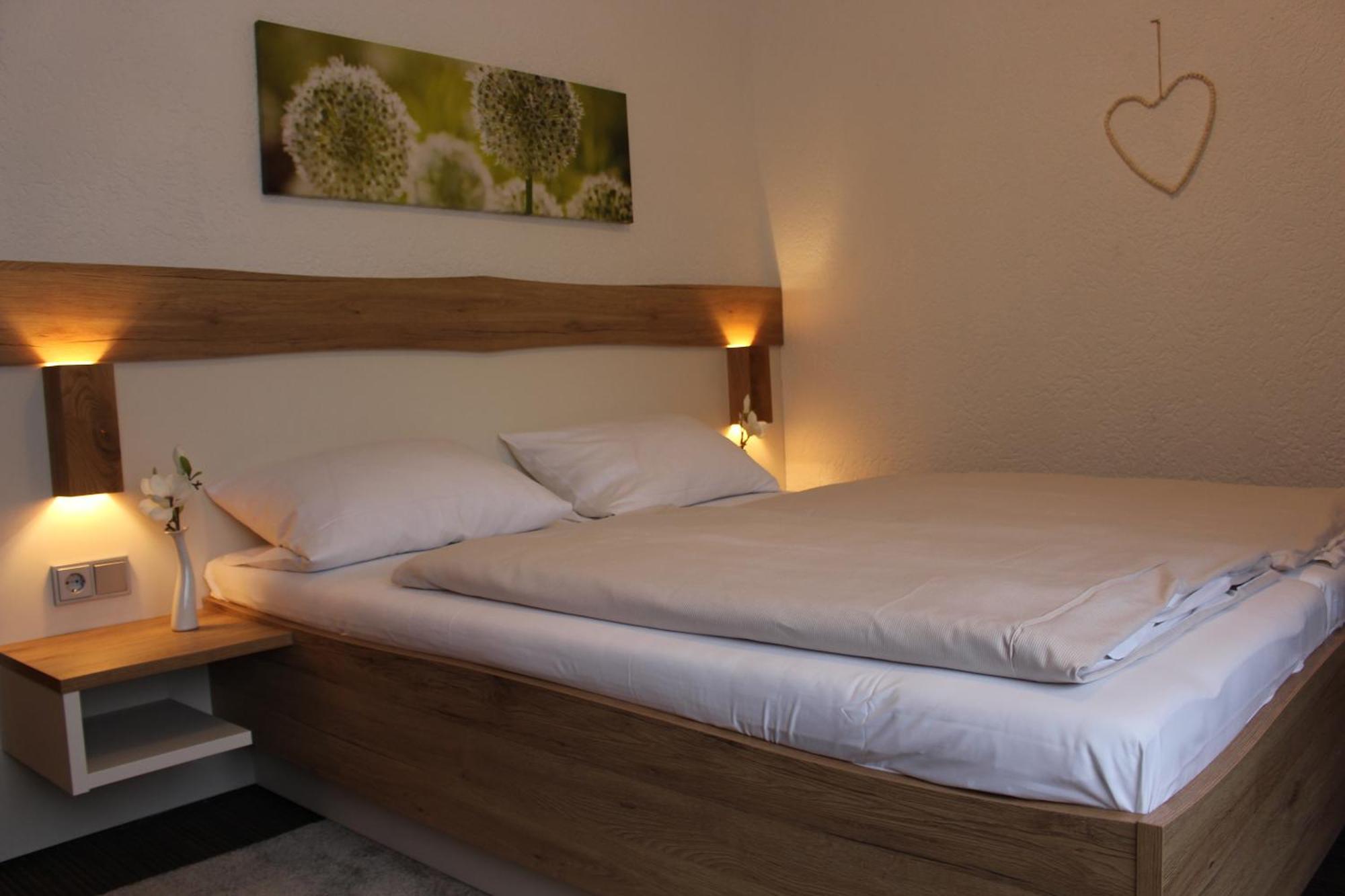 Hotel Berghof Wasserkuppe & Gaestehaus Fuldaquelle Gersfeld Zewnętrze zdjęcie