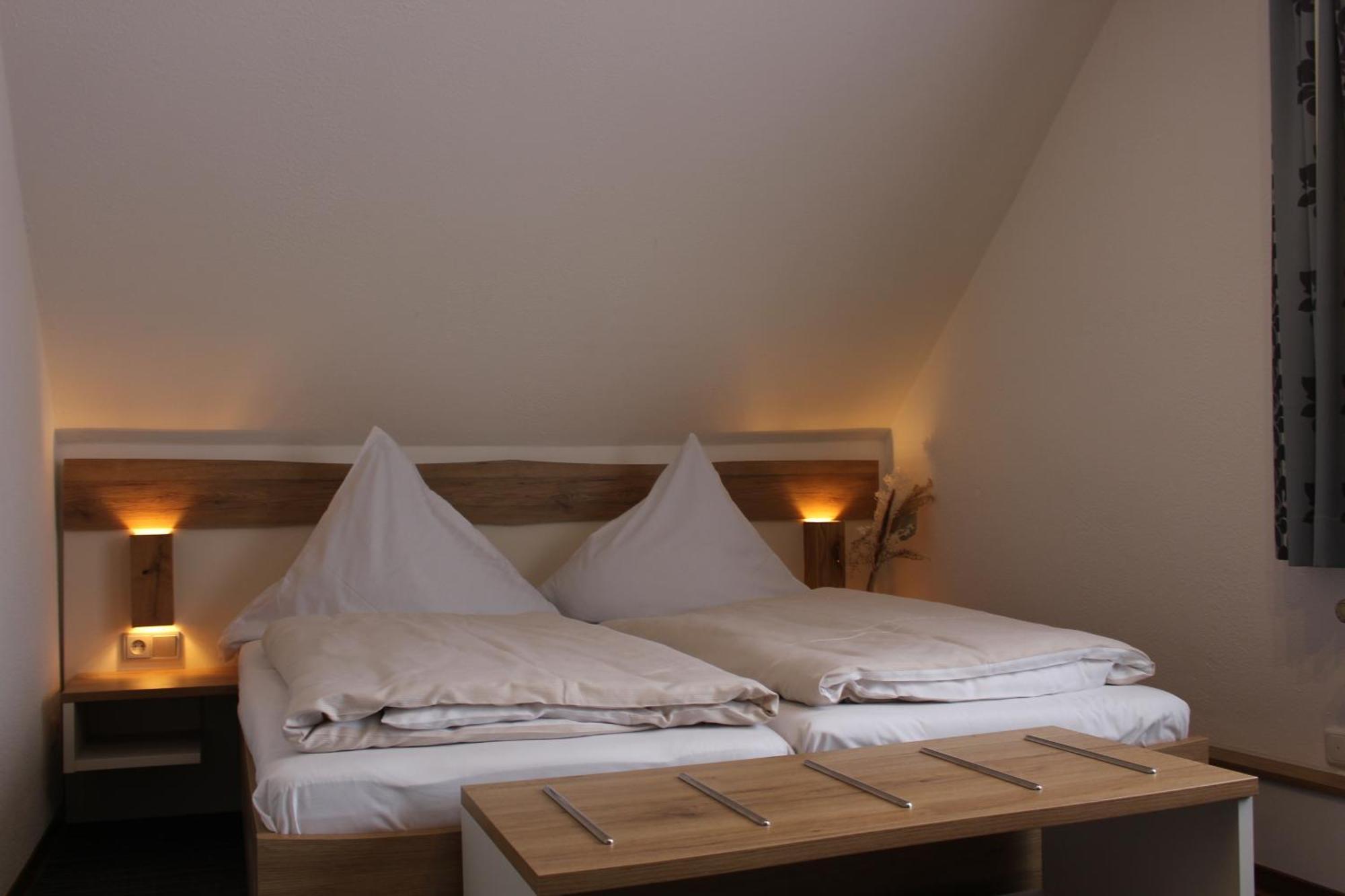 Hotel Berghof Wasserkuppe & Gaestehaus Fuldaquelle Gersfeld Zewnętrze zdjęcie