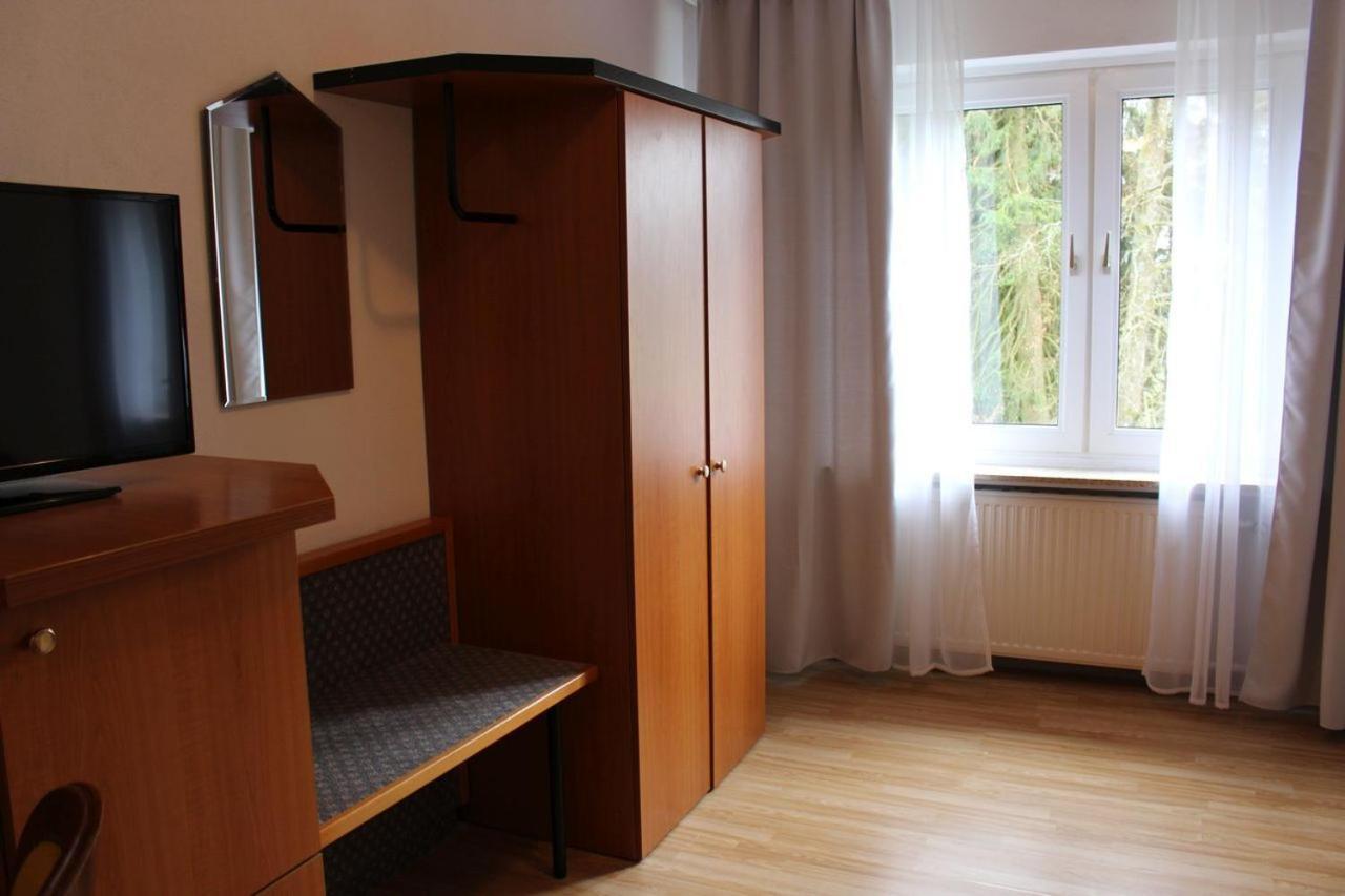 Hotel Berghof Wasserkuppe & Gaestehaus Fuldaquelle Gersfeld Pokój zdjęcie