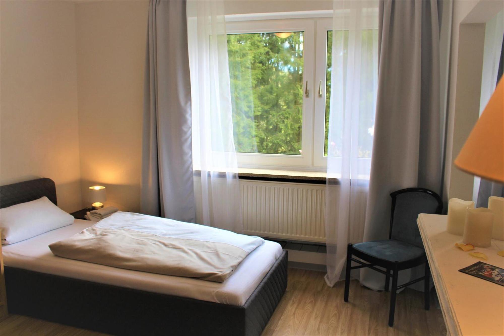 Hotel Berghof Wasserkuppe & Gaestehaus Fuldaquelle Gersfeld Pokój zdjęcie