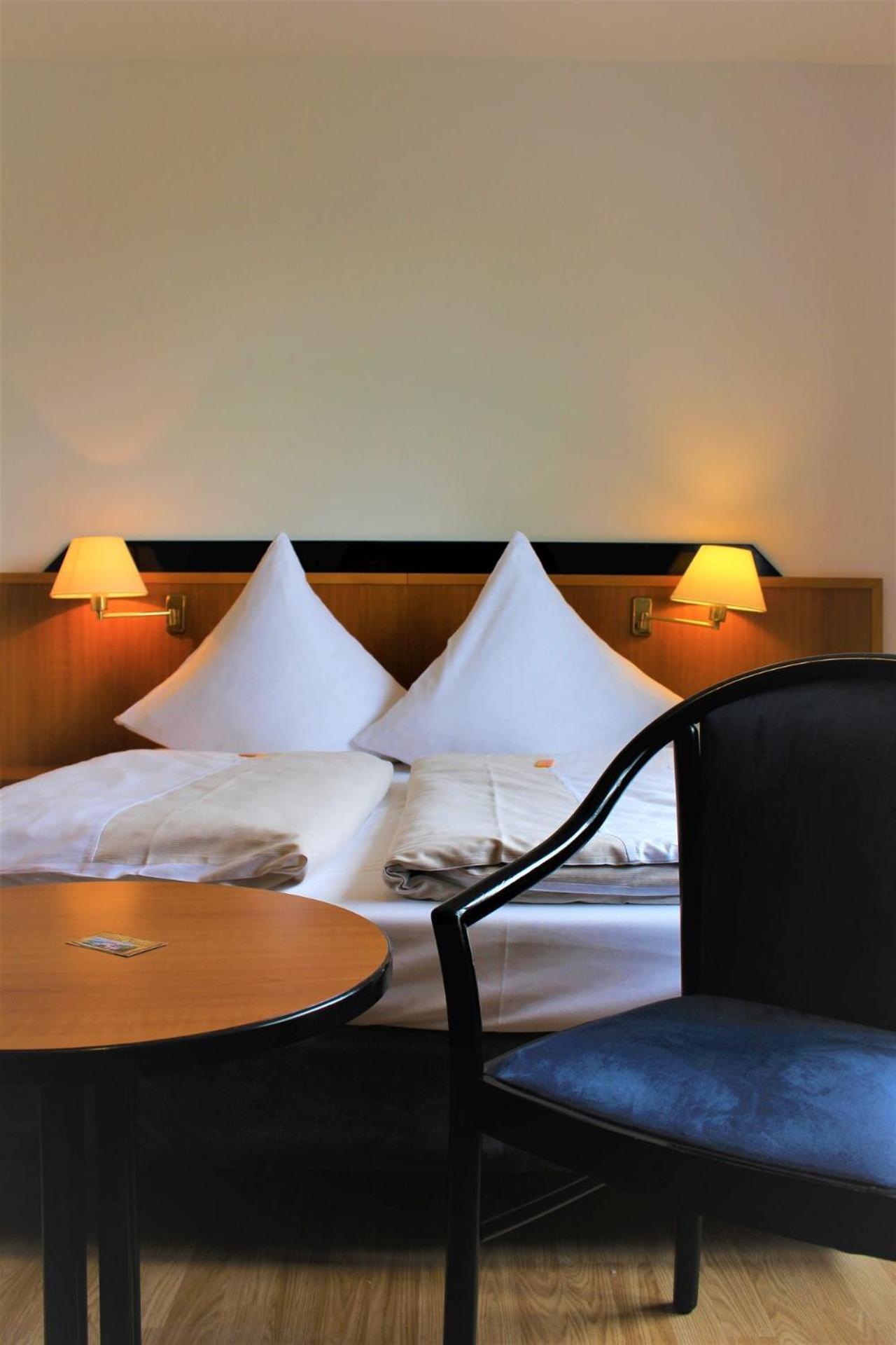 Hotel Berghof Wasserkuppe & Gaestehaus Fuldaquelle Gersfeld Pokój zdjęcie