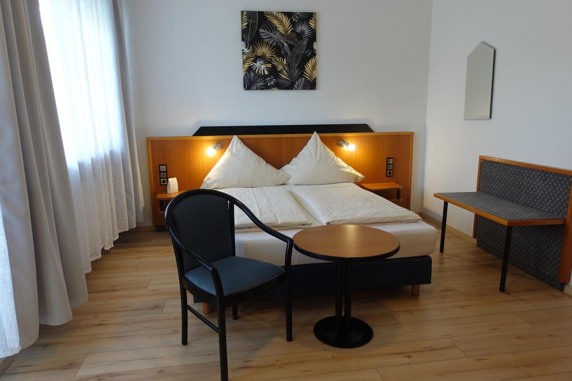 Hotel Berghof Wasserkuppe & Gaestehaus Fuldaquelle Gersfeld Pokój zdjęcie